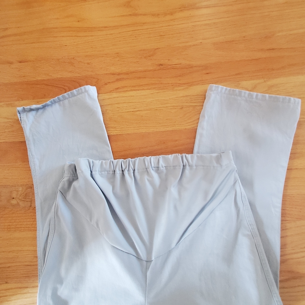 Maternity Crop Pants - Picture 5 of 7